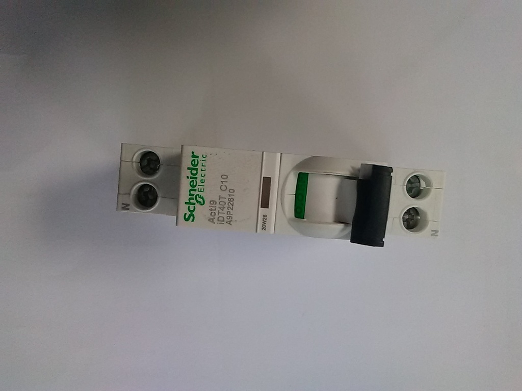 DISJONCTEUR MODULAIRE ACTI9 iDT40 (2, 2, D)