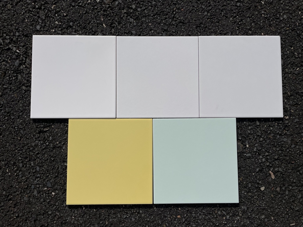 Petit carreau de faïence (blanc mat)