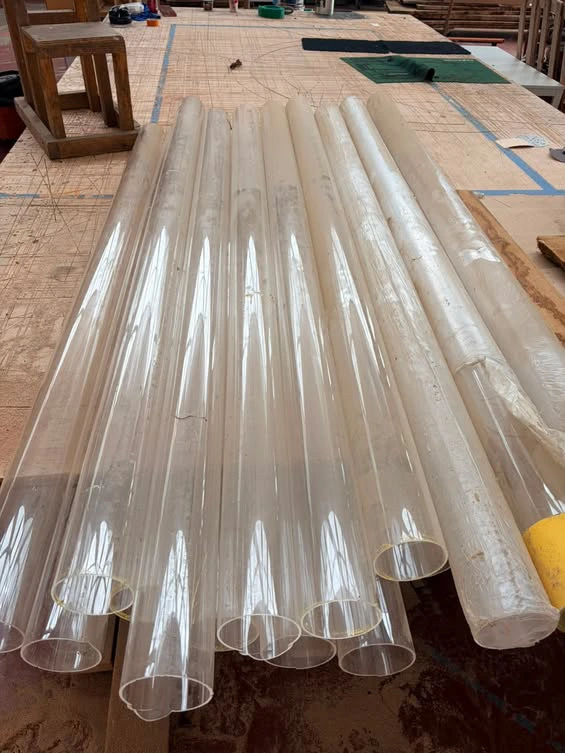 TUBES PLEXI